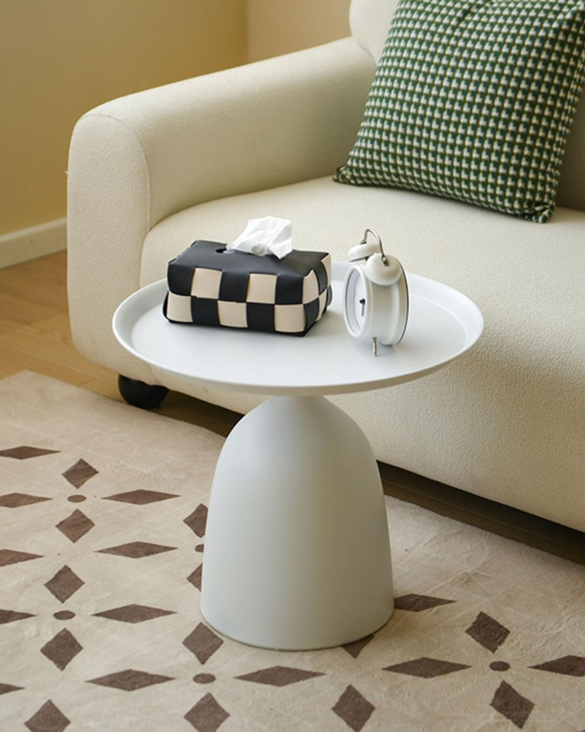 Nordic Table Round – Stylish Side Table for Modern Spaces 4