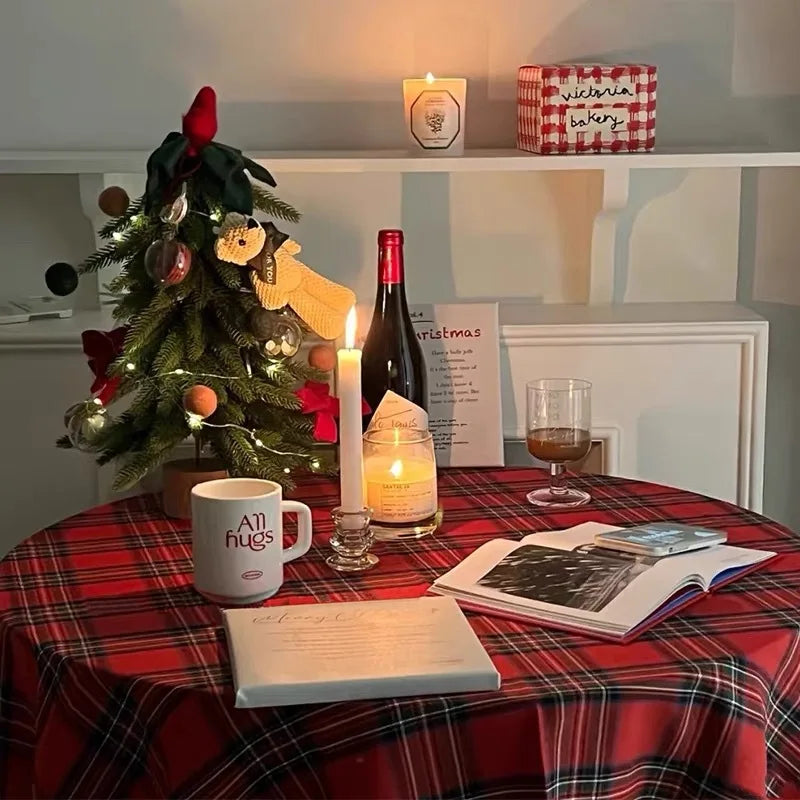 Plaid Christmas Tablecloth Red Green – Cozy Atmosphere for Festive Gatherings 4