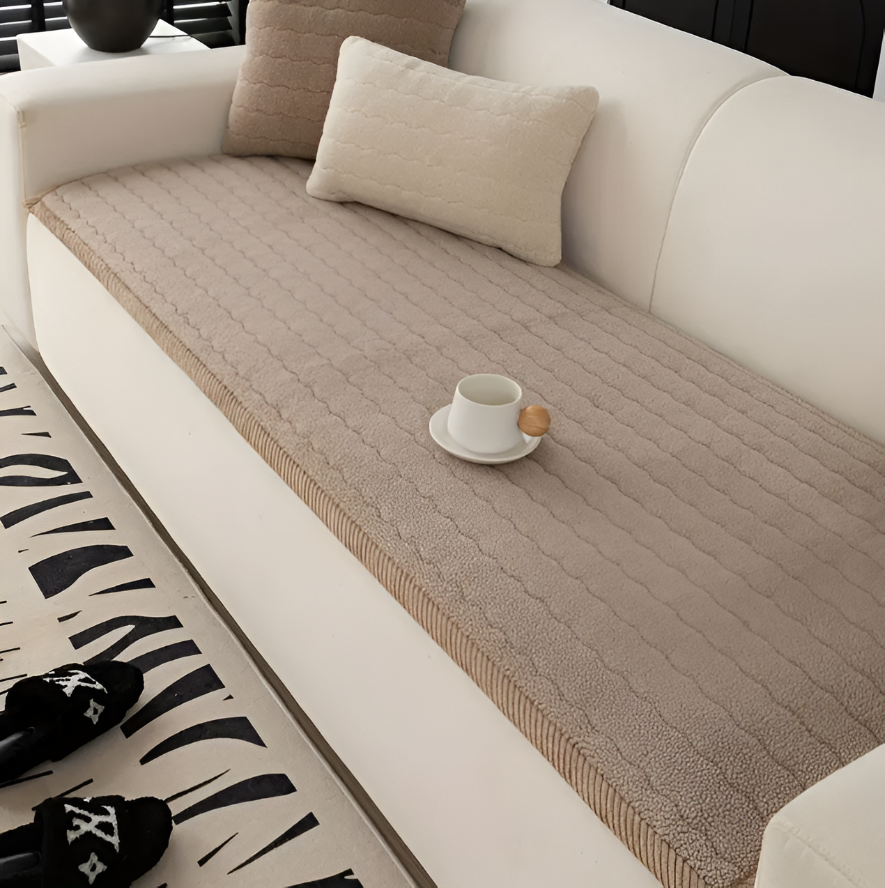 PolyPlush Sofa Cover – Cozy Style with Ultimate Protection 9
