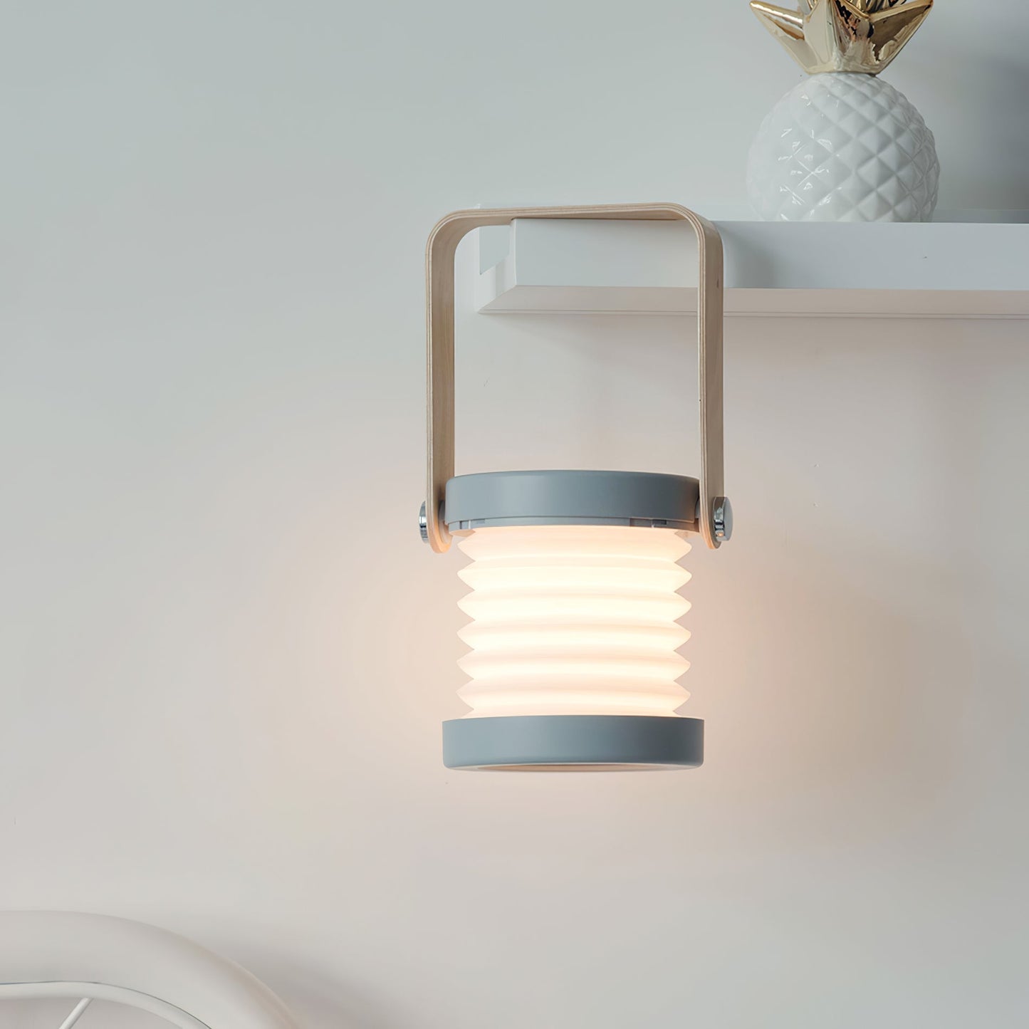 Portable Lantern Table Lamp – Charming Glow for Relaxed Evenings 2