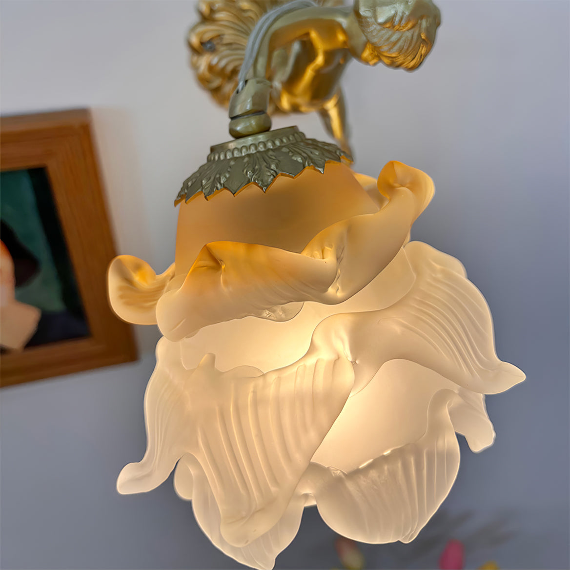 Putti Statuetten Brass Wall Lamp – Charming Design for Elegant Spaces 6