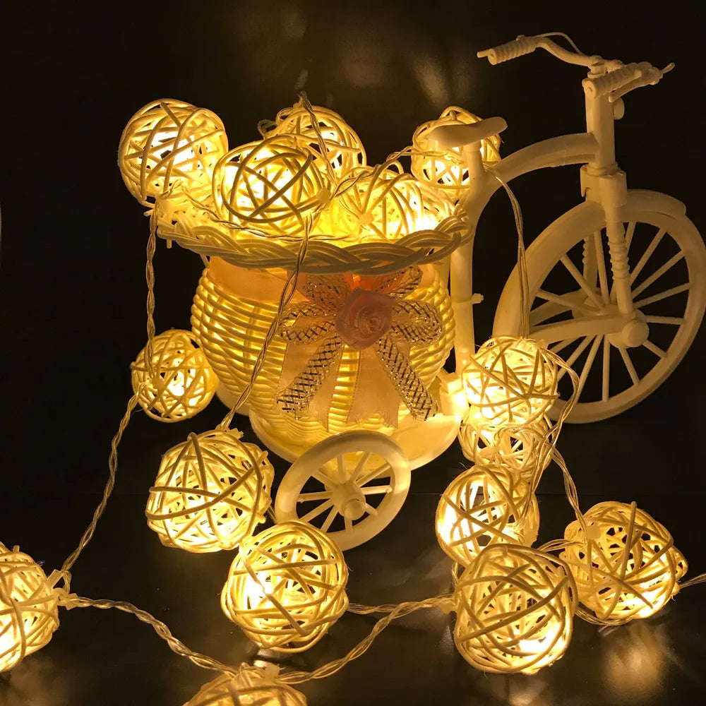 Rattan Ball Light Chain – Enchanting Decor with Warm Glow 2