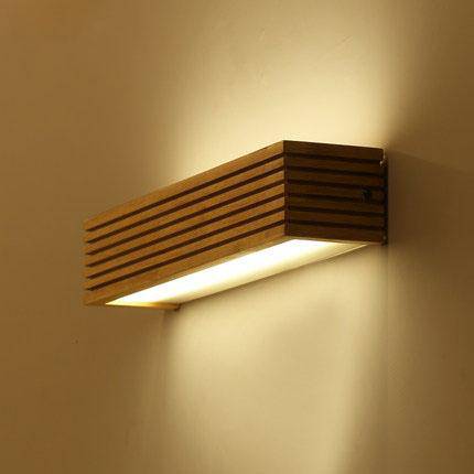 Rectangular LED Wall Light Made of Wood – Sleek Design with Cozy Illumination 5