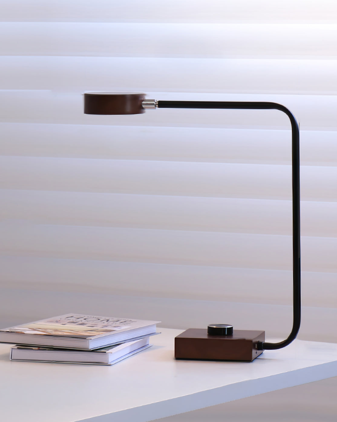 Rondo Table Lamp – Stylish Accent for Modern Decor 4
