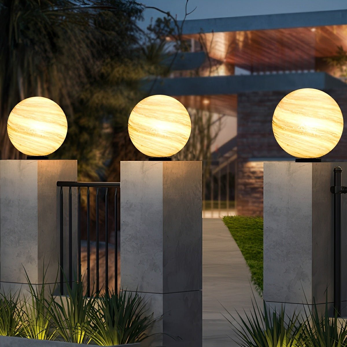 Round Glass Planet Outdoor Lights – Elegant Illumination for Your Garden 3