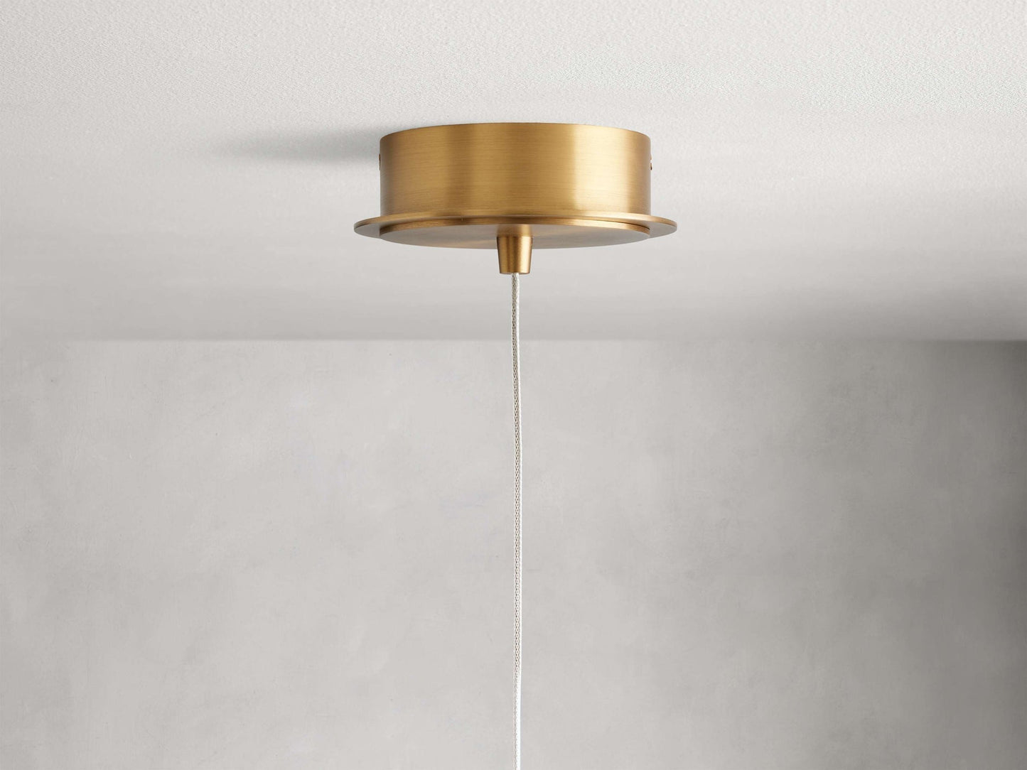 Sasien Pendant Light – Hand-Blown Glass with Adjustable Height 3