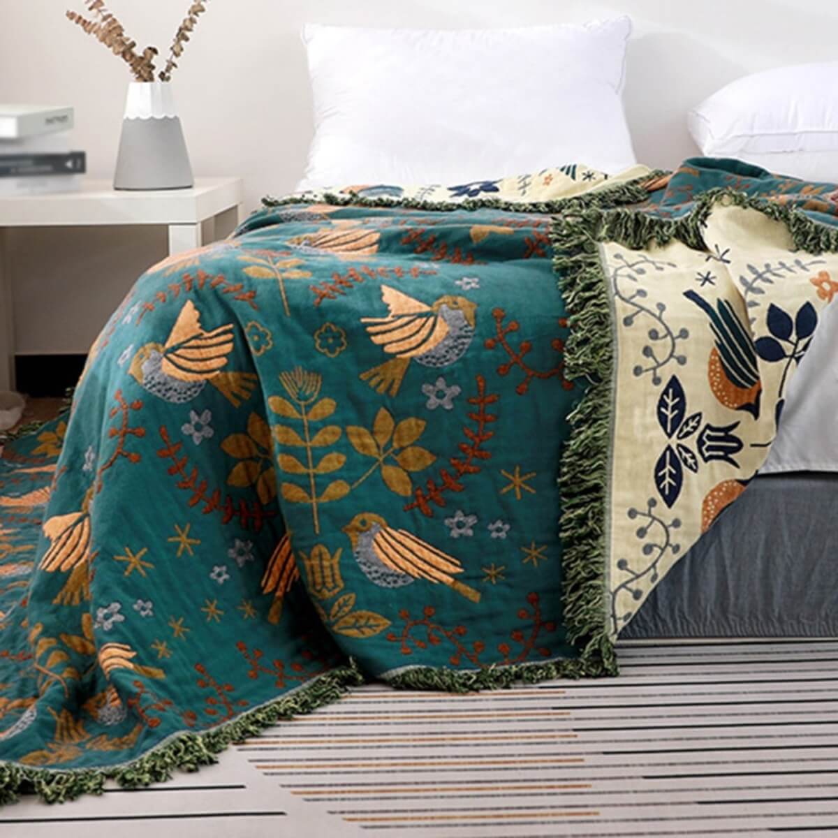 Scandinavian Ceiling Blanket – Elegant Reversible Design for Cozy Atmosphere 4