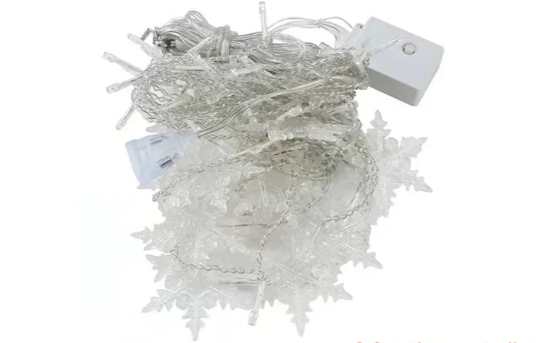 Snow 4M LED Snowflakes – Magical Winter Illumination for Any Occasion 5