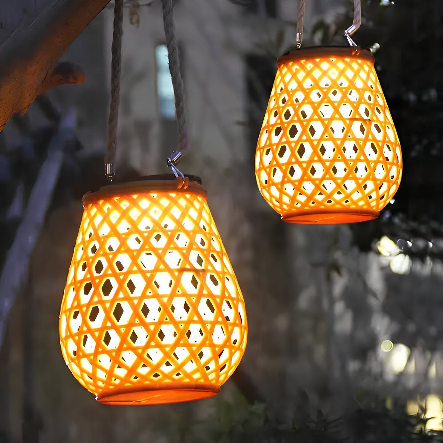 Solar Garden Lamp – Eco-Friendly Warm Glow for Outdoor Spaces 5