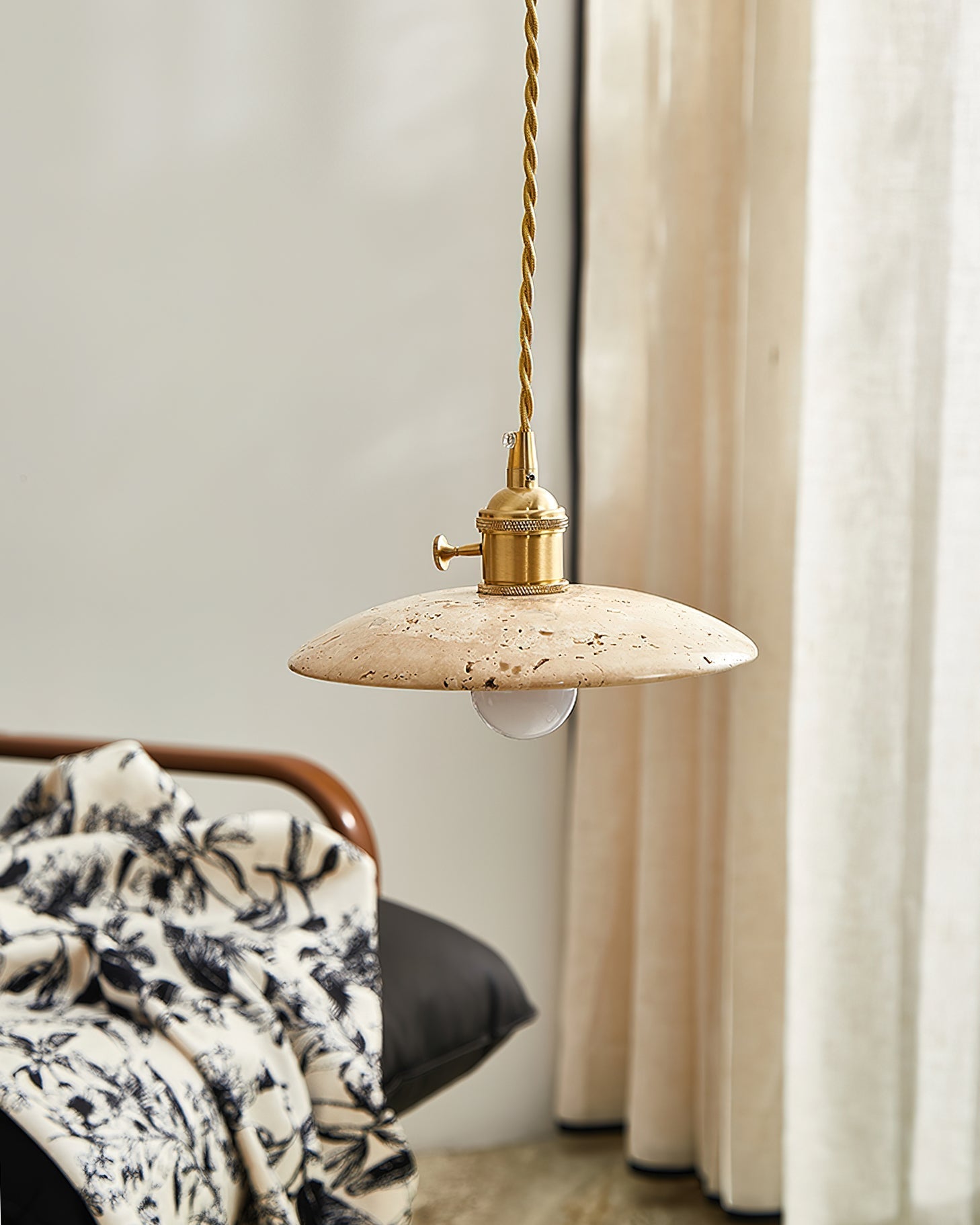 Stella Pendant Light – Elegant Design for Timeless Ambiance 6