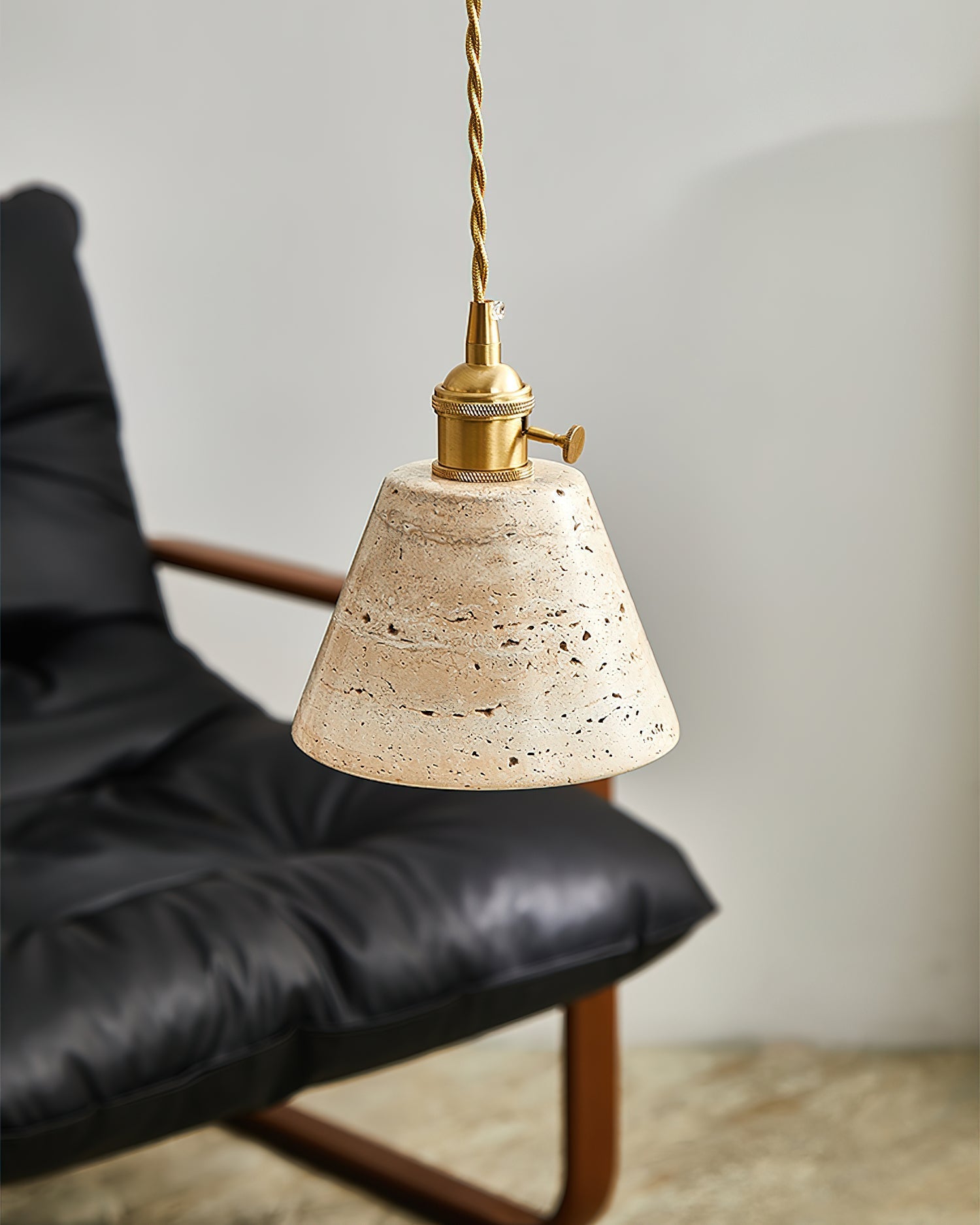 Stella Pendant Light – Elegant Design for Timeless Ambiance 7