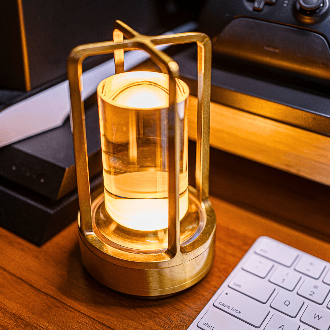 Stilla Table Lamp – Touch-Controlled Design for Modern Ambiance 3