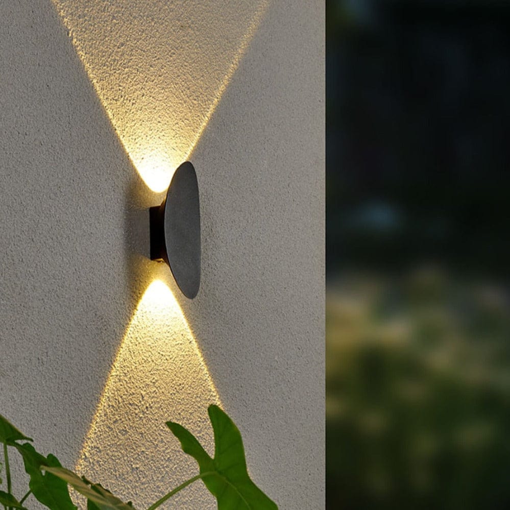 Stralo LED Outdoor Wall Lamp – Modern Illumination for Exterior Spaces 3