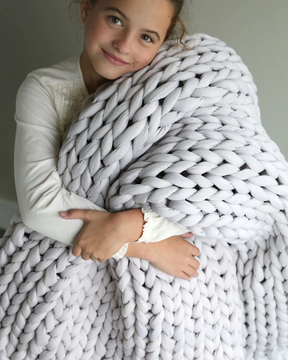 The Majestic Knitting Plant – Elegant Handmade Ceiling Blanket for Ultimate Relaxation 2