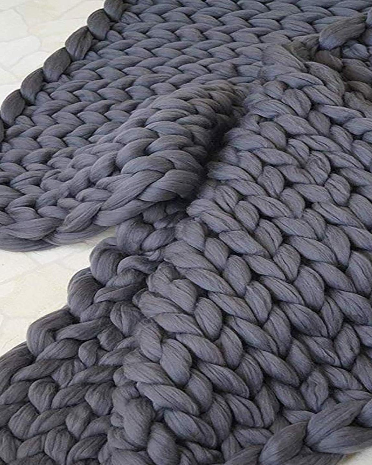 The Majestic Knitting Plant – Elegant Handmade Ceiling Blanket for Ultimate Relaxation 7