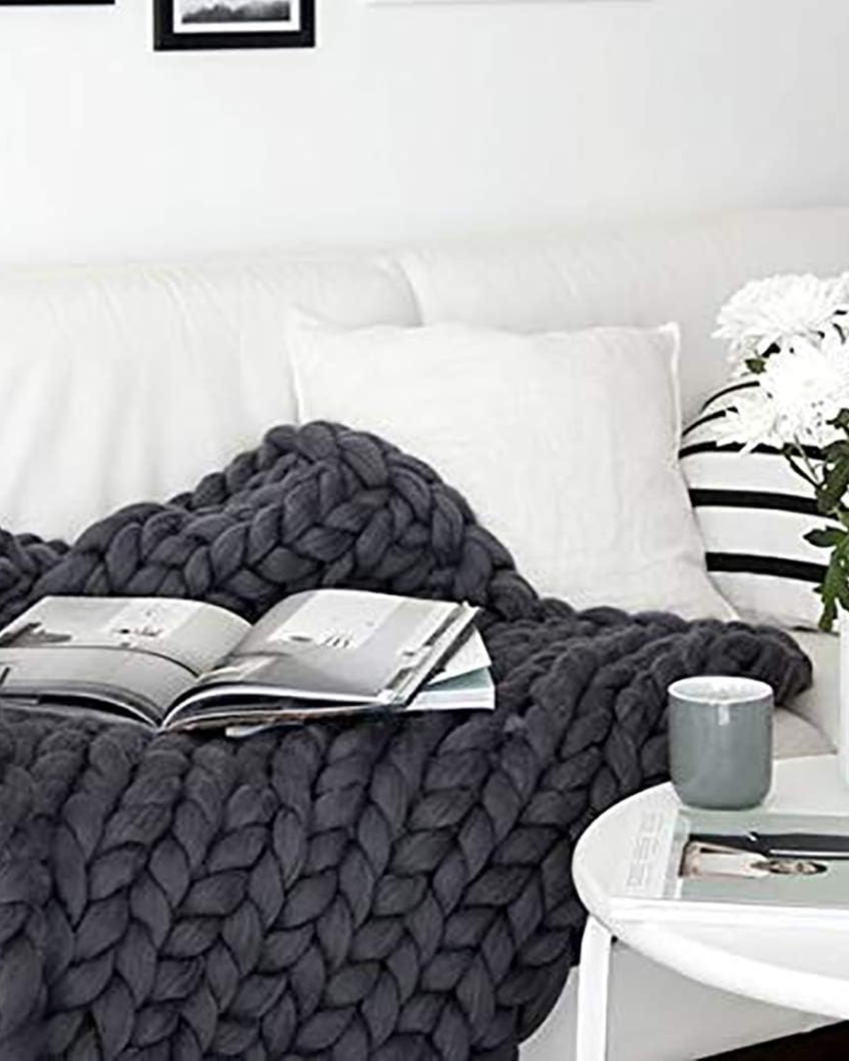 The Majestic Knitting Plant – Elegant Handmade Ceiling Blanket for Ultimate Relaxation 8