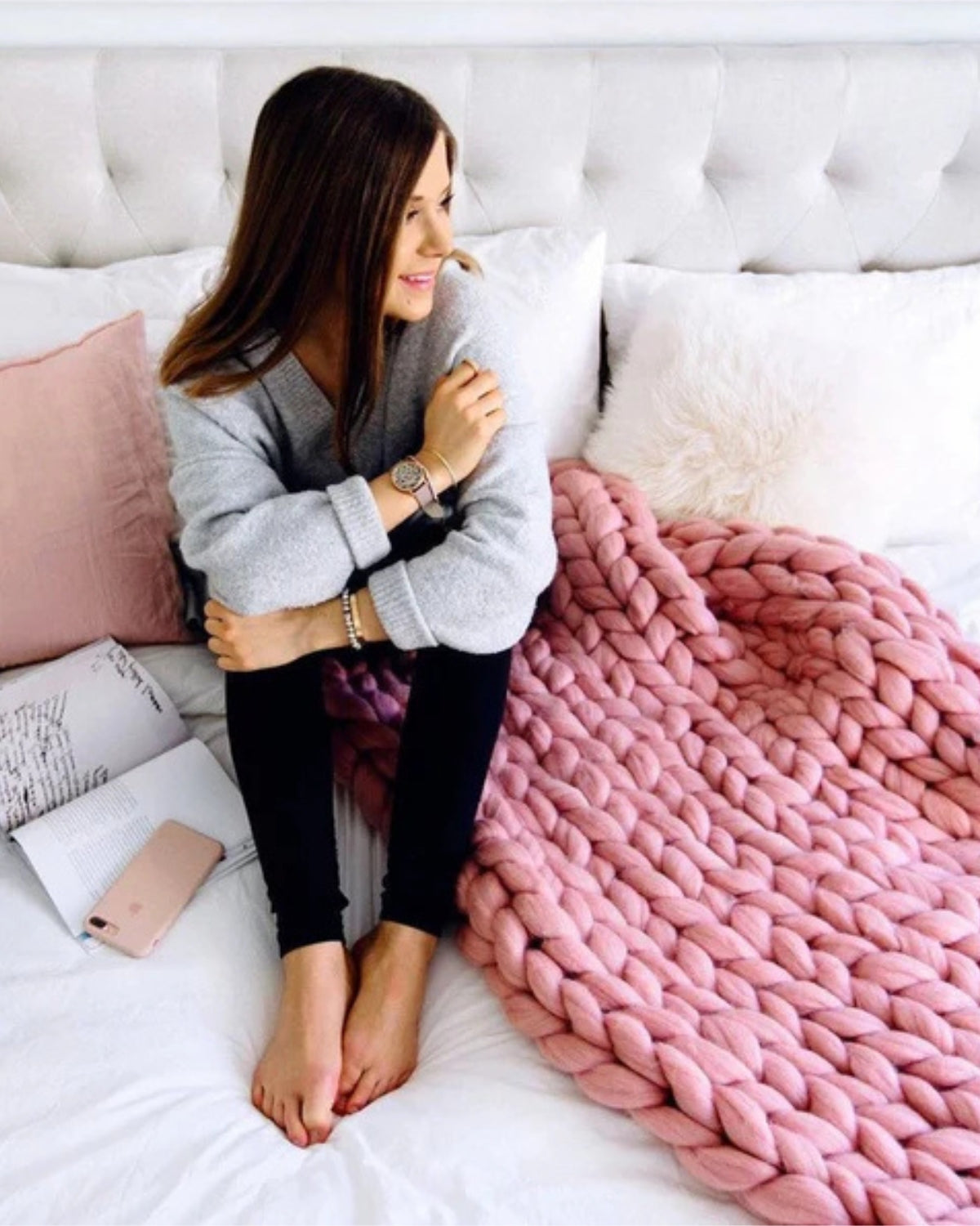 The Majestic Knitting Plant – Elegant Handmade Ceiling Blanket for Ultimate Relaxation 9