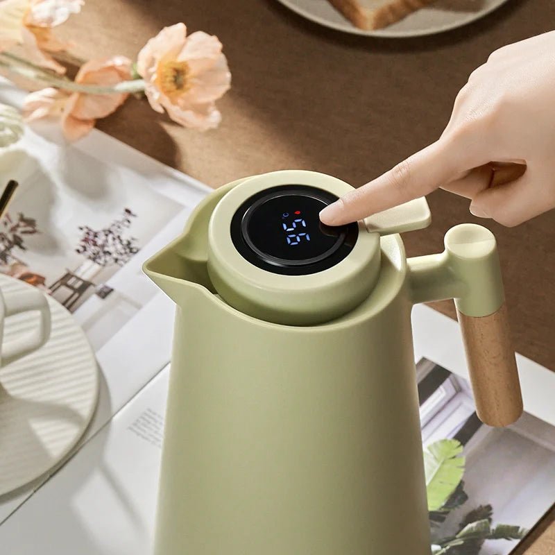 Thermal Jug with Temperature Display – Elegant Design for Ideal Beverage Enjoyment 2