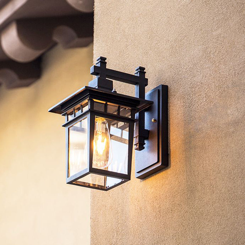 Vareno Wall Lamp – Stylish Outdoor Illumination 4