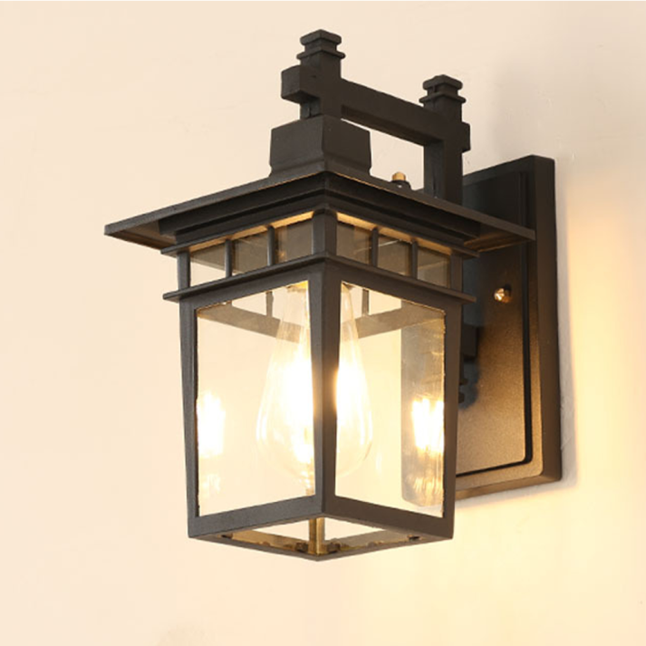 Vareno Wall Lamp – Stylish Outdoor Illumination 8