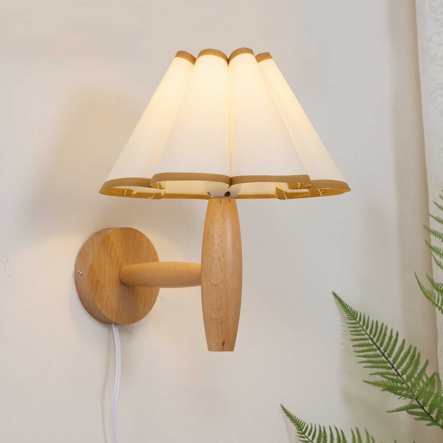 Vintage Fluted Wall Sconce – Elegant Illumination with Nostalgic Flair 5