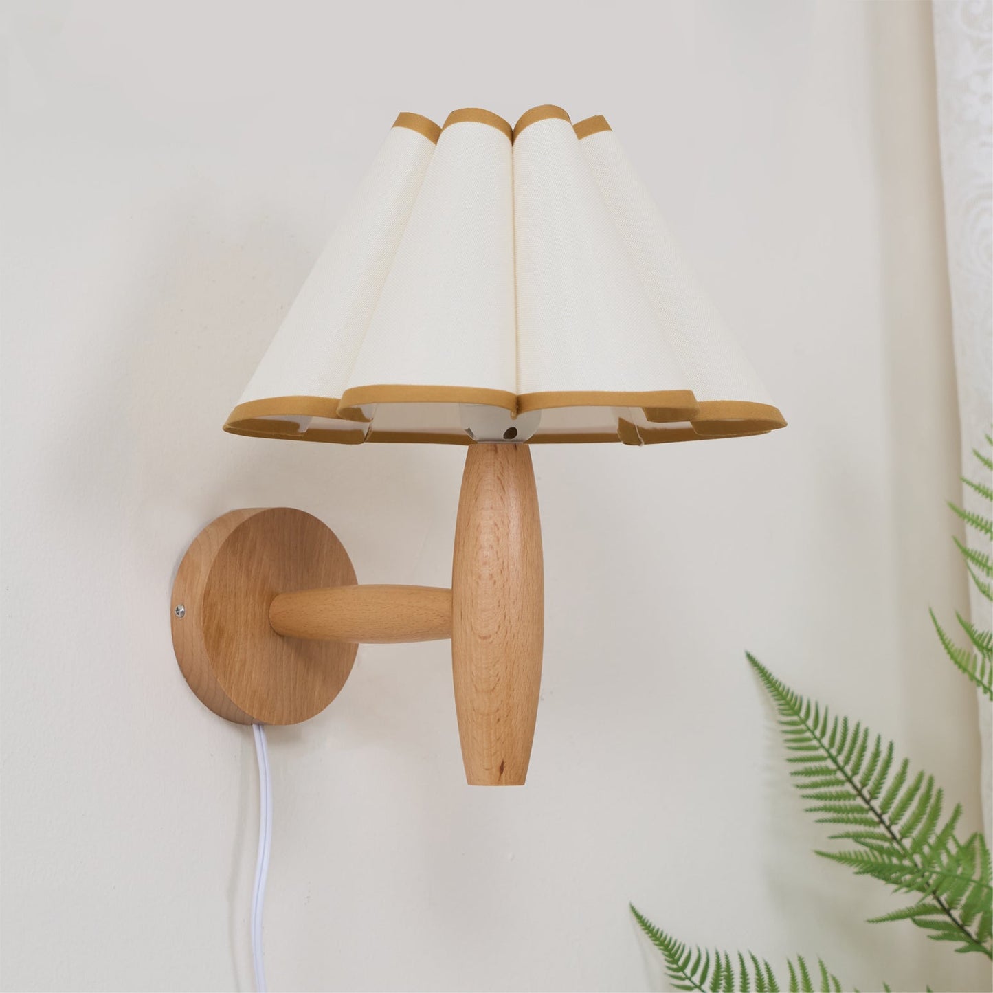 Vintage Fluted Wall Sconce – Elegant Illumination with Nostalgic Flair 7