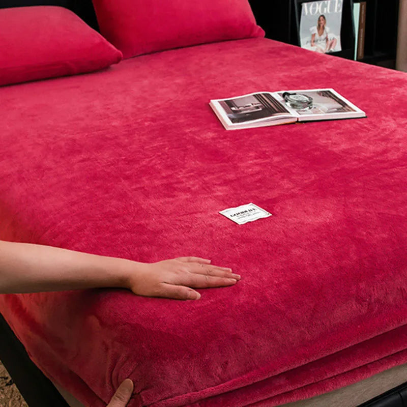 Warm Velvet Fitted Sheet – Luxurious Softness for Cozy Nights 13