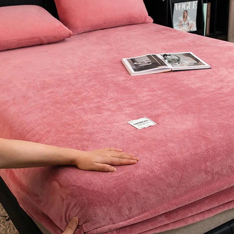 Warm Velvet Fitted Sheet – Luxurious Softness for Cozy Nights 17