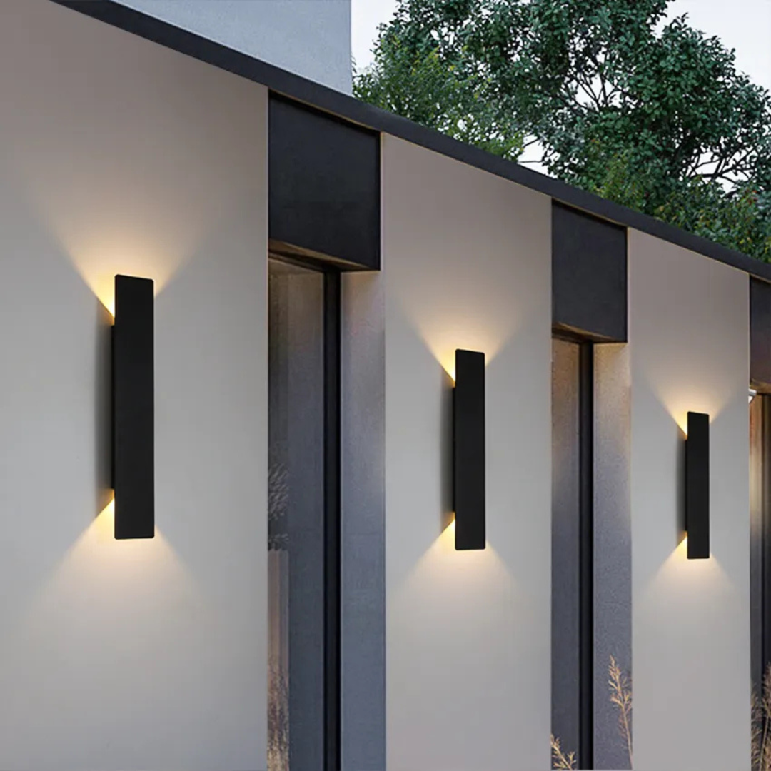 Weather-Resistant Aluminum Outdoor Wall Light – Stylish Illumination with Energy Efficiency 4