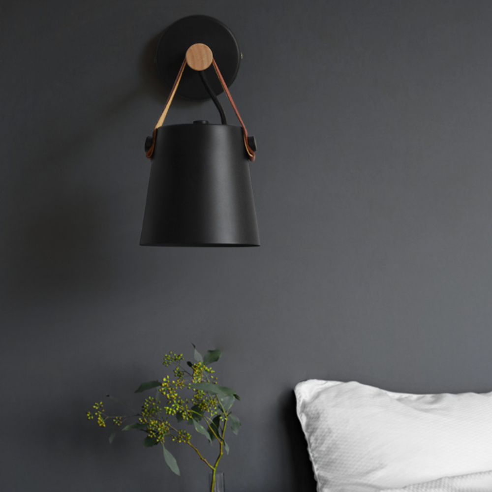 Wooden Wall Light – Elegant Scandinavian Design with Warm Glow 2