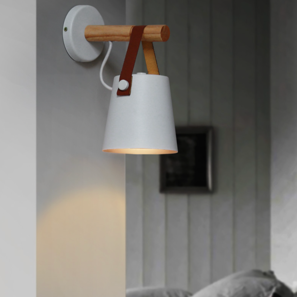 Wooden Wall Light – Elegant Scandinavian Design with Warm Glow 4
