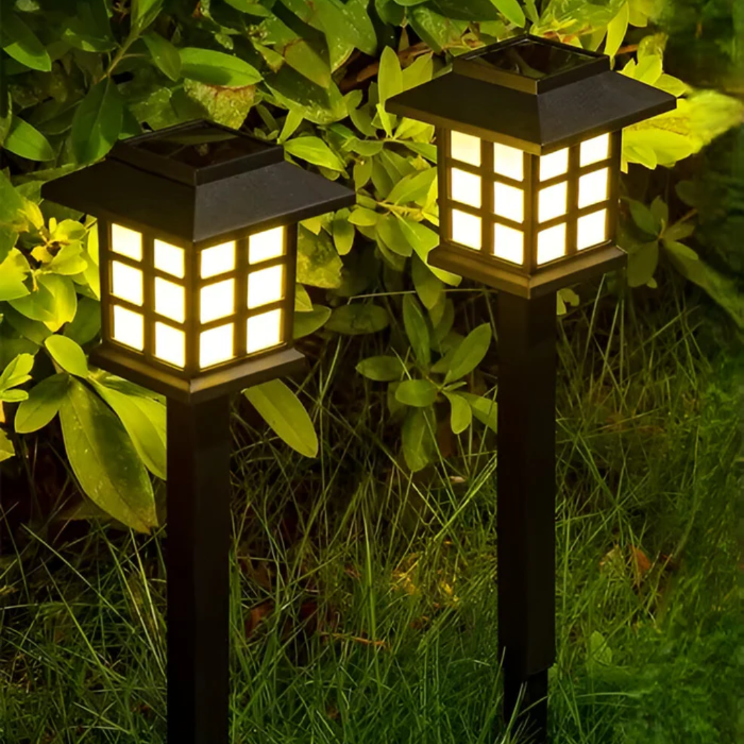 Zola Solar Outdoor Lamp – Elegant Garden Illumination 3