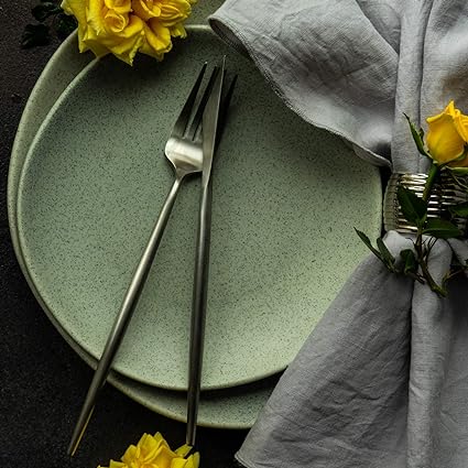 30-Part Minimalist Cutlery Set – Sleek Design for Effortless Dining 3