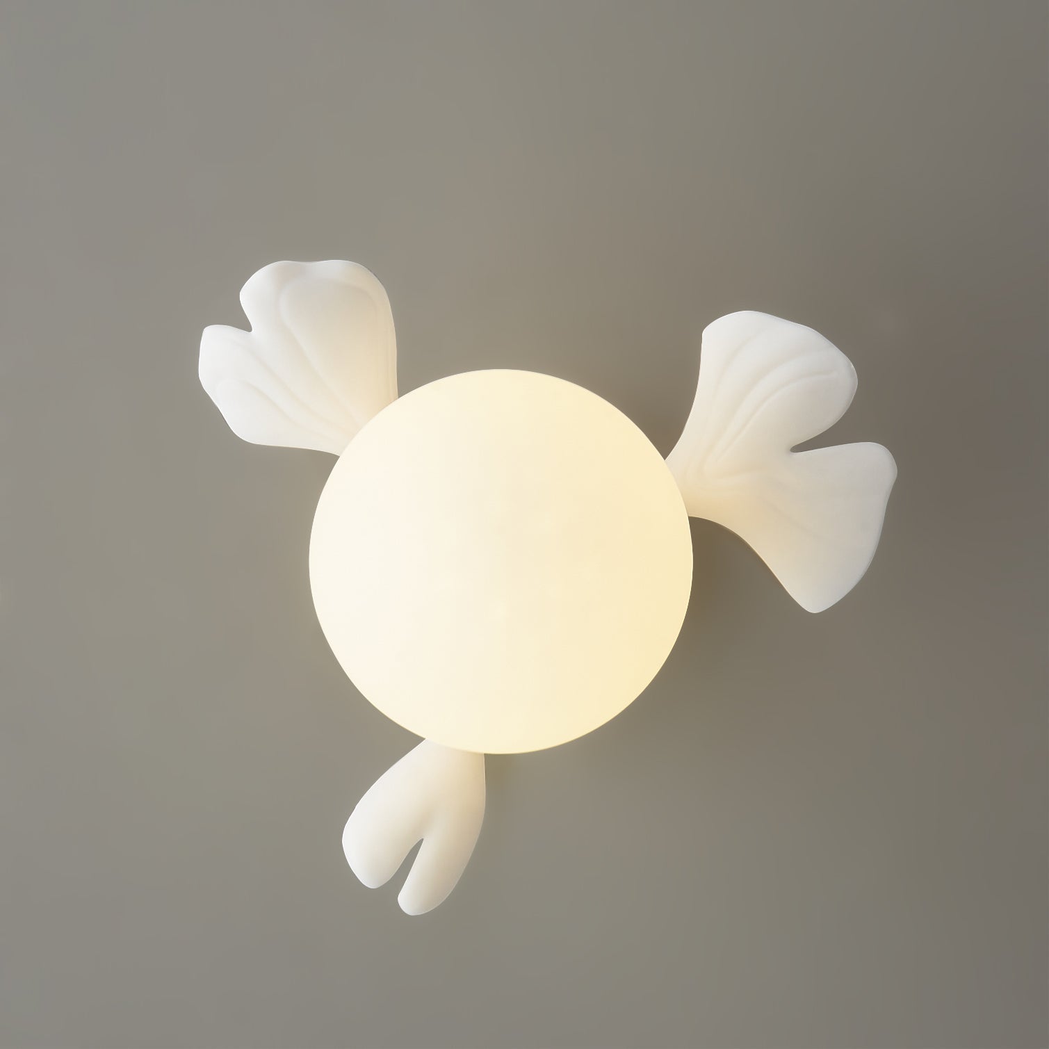 Allanie Gingko Ceiling Lamp – Unique Leaf Design for Serene Illumination 4