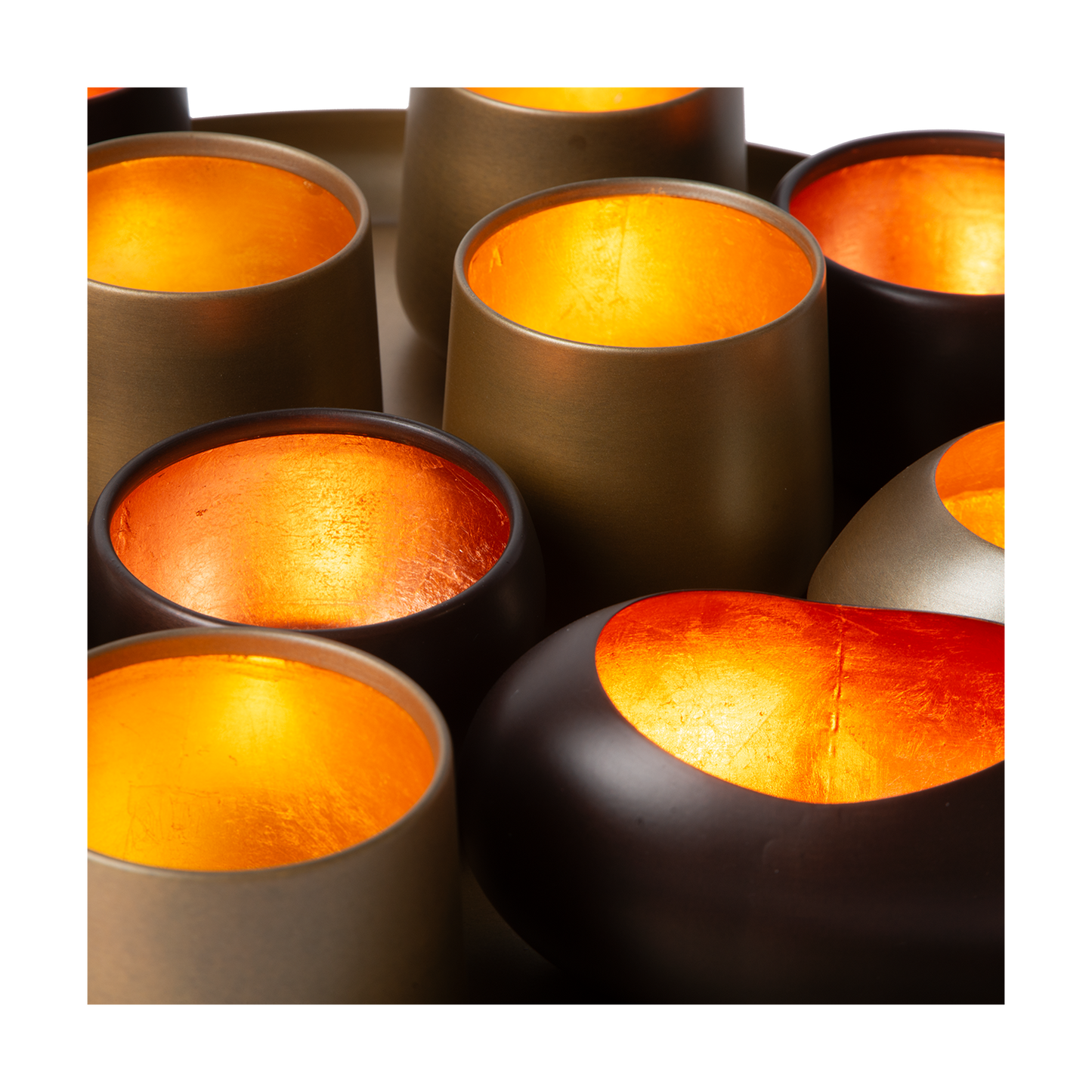 Antique Brass Candle Holder Bowl – Captivating Display for Warmth and Elegance 4