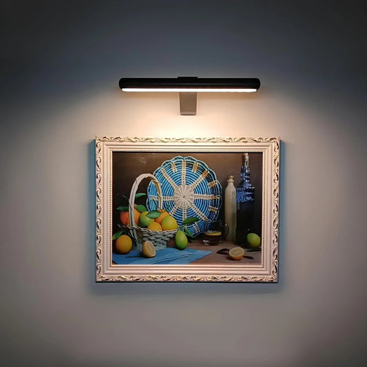 Artglow LED Wall Lamp – Elegant Illumination for Artworks 1