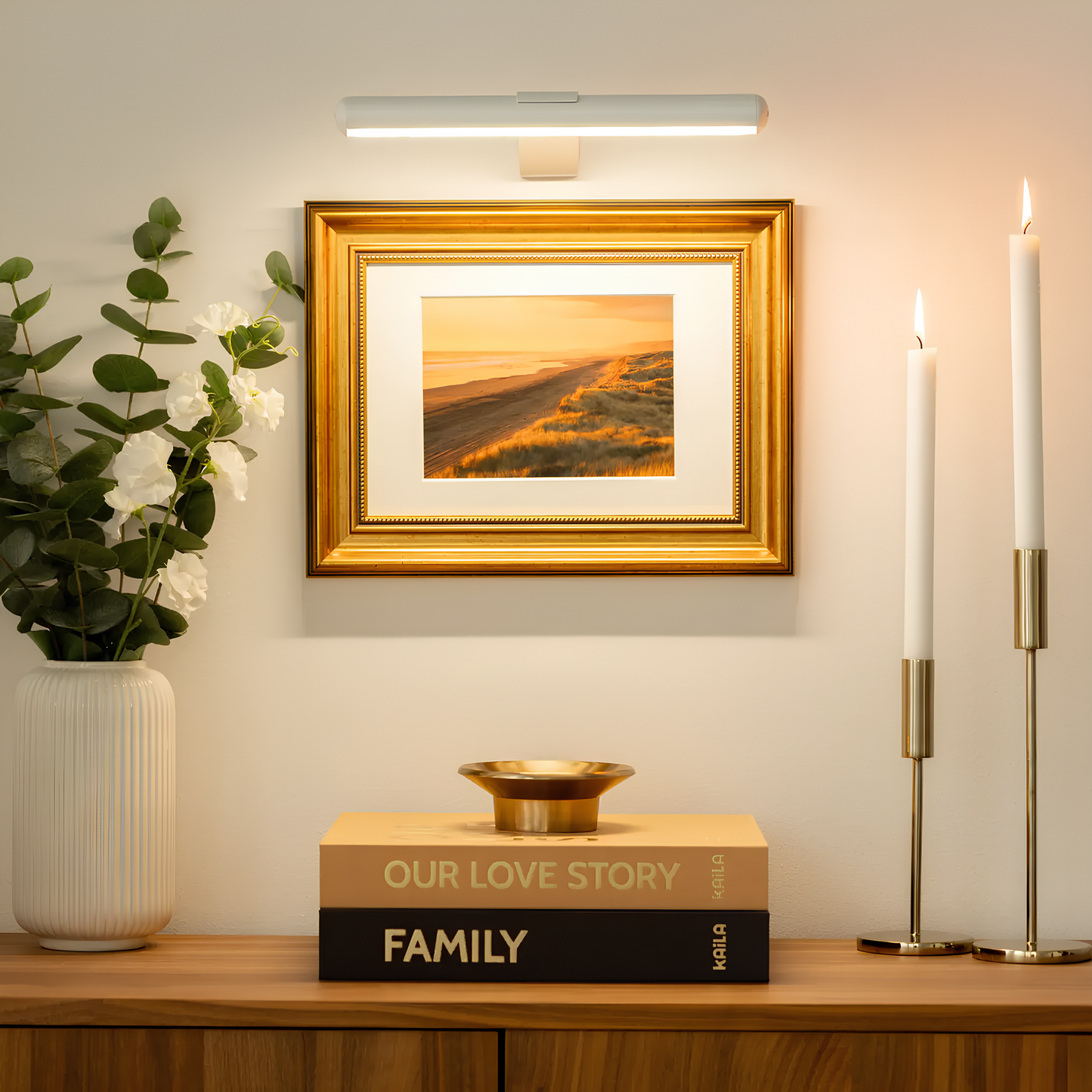Artglow LED Wall Lamp – Elegant Illumination for Artworks 6