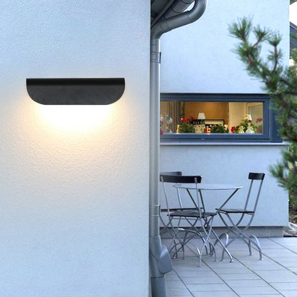 Astoria Outdoor Wall Light – Stylish Illumination for Modern Exteriors 9