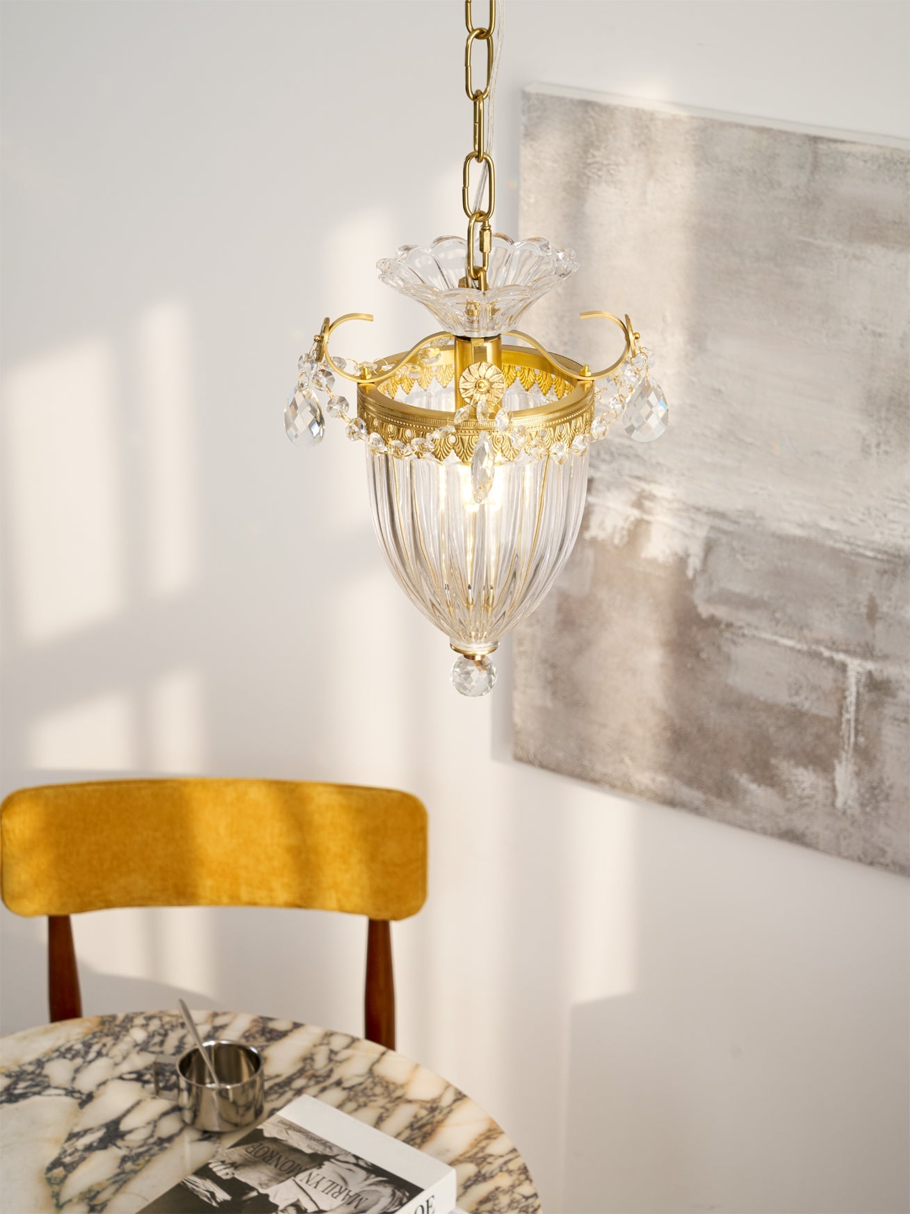 Bagatelle Pendant Lamp – Luxurious Brass and Crystal Elegance 4