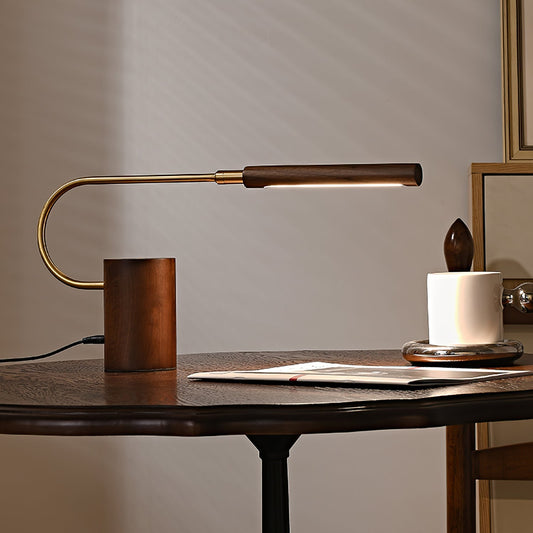 Banker Slim Table Lamp – Elegant Lighting with Natural Materials 1