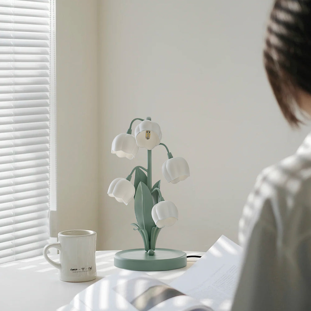 Bell Orchid Table Lamp – Chic Ambiance with Orchid Motif 4