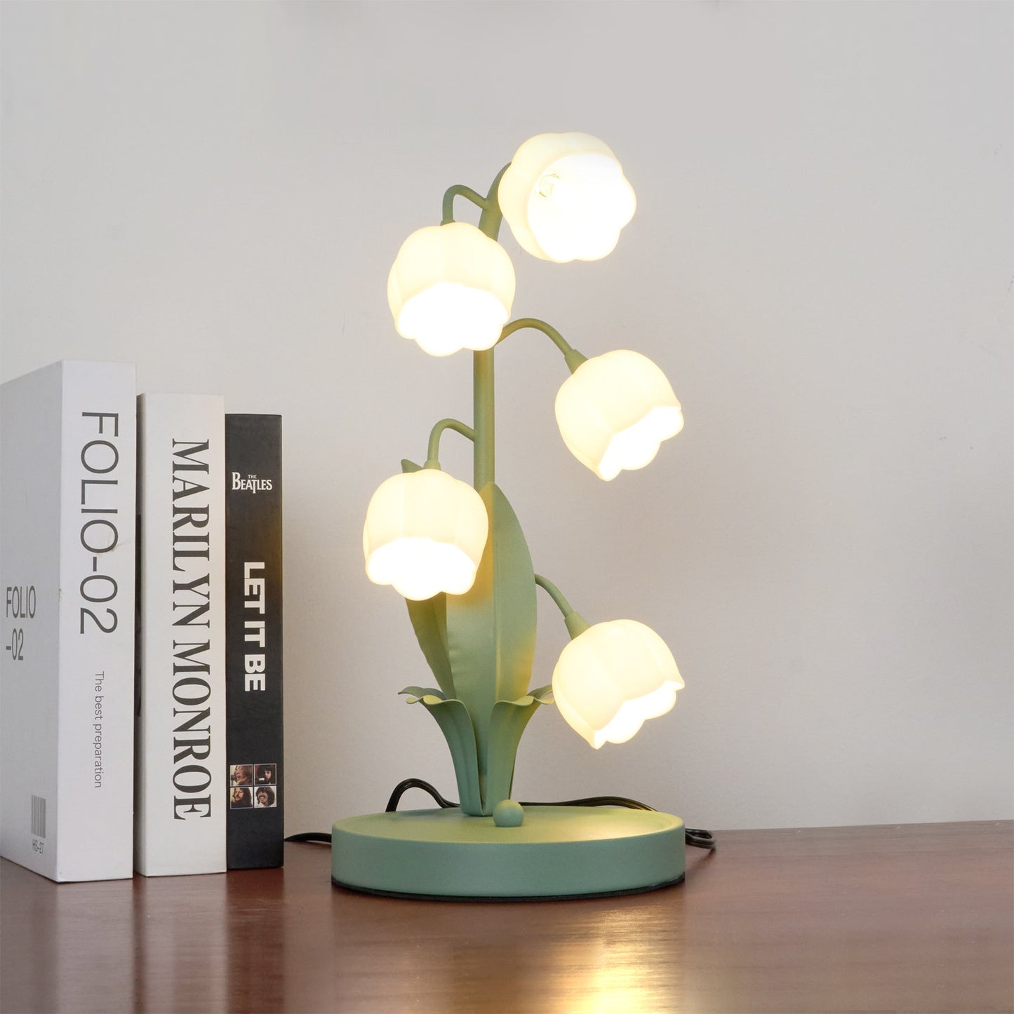 Bell Orchid Table Lamp – Chic Ambiance with Orchid Motif 7