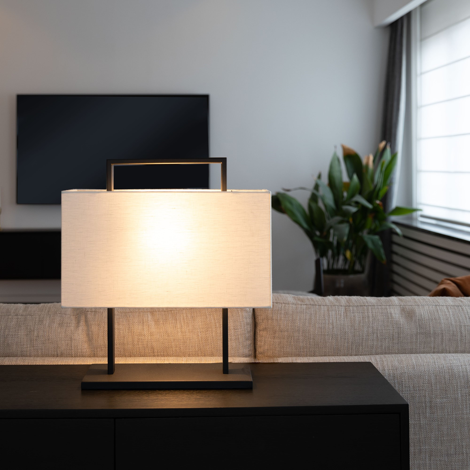 Bhilai Modern Table Lamp Black – Elegant Ambiance for Any Space 1