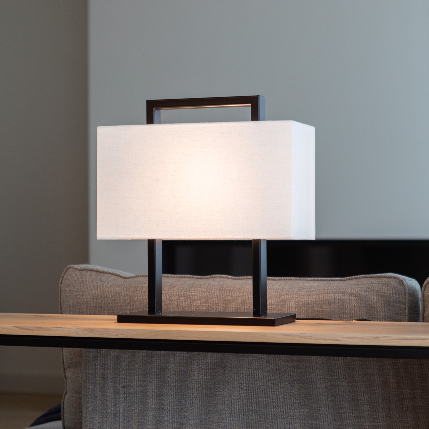 Bhilai Modern Table Lamp Black – Elegant Ambiance for Any Space 4