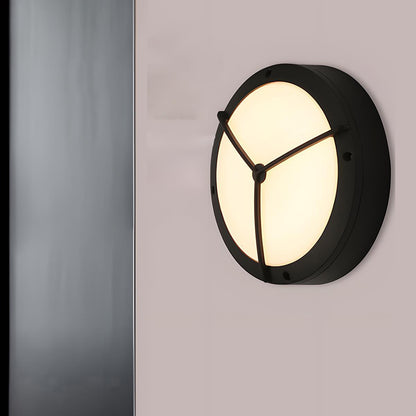 Black Outdoor Wall Lantern – Elegant Lighting for Exterior Spaces 7