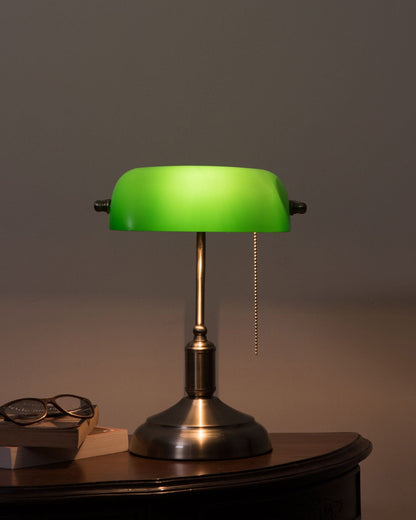 Classic Banker Lamp Green Glass Shade – Elegant Light for Tranquil Spaces 6