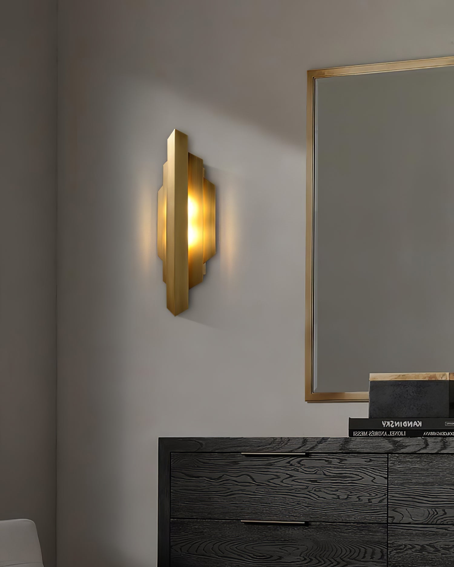 Deco Wall Lamp – Stylish Indirect Illumination for Any Space 8
