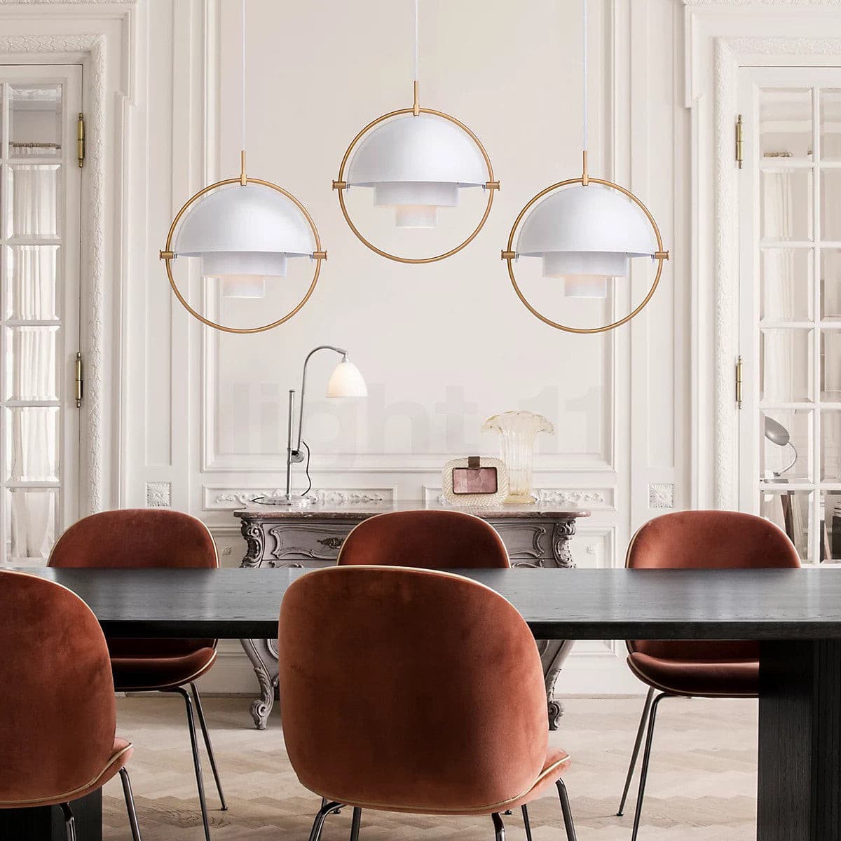 Deformed Ball Pendant Light – Artistic Shape for Ambient Atmosphere 6