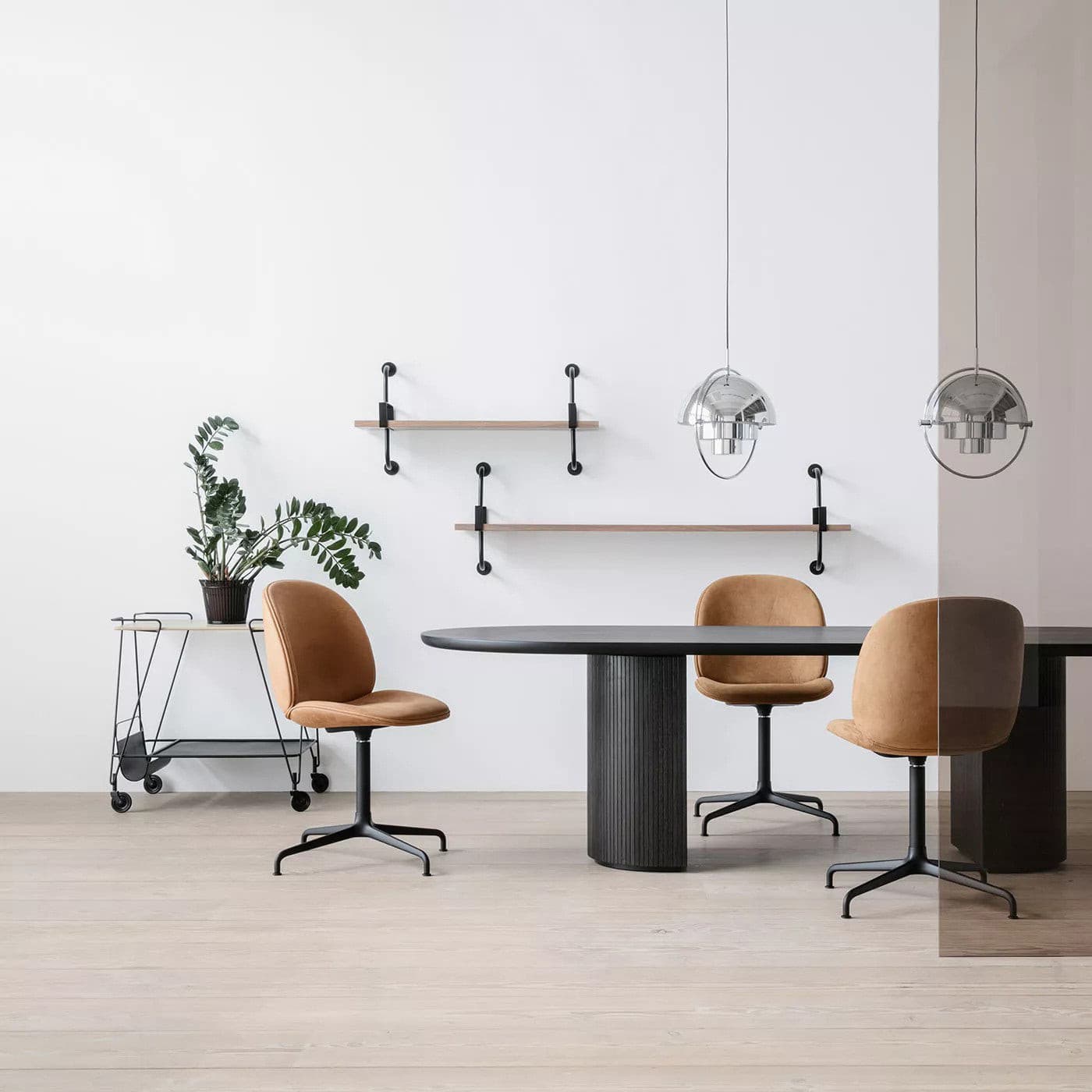 Deformed Ball Pendant Light – Artistic Shape for Ambient Atmosphere 8