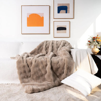 Faux Fur Throw Blanket Rabbit Pattern – Luxurious Comfort For Every Occasion 0